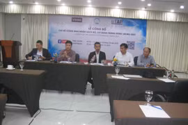 Các diễn giả trong phần giao lưu, hỏi đáp tại hội thảo công bố chỉ số MOBI 2021