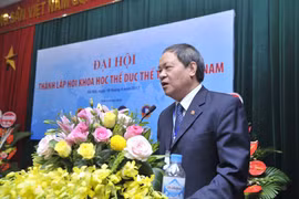 NGND GS TS Lê Quý Phượng tại Đại hội thành lập Hội Khoa học TDTT Việt Nam năm 2017. Ảnh: NVCC