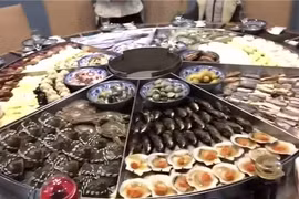 Nồi lẩu này có giá 120 USD.