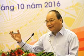 Thủ tướng Nguyễn Xuân Phúc chính thức phát động chương trình: "Cả nước chung tay vì người nghèo-không để ai bị bỏ lại phía sau".