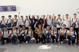 Đoàn Việt Nam trước giờ lên máy bay tham dự kỳ thi tay nghề thế giới năm 2019 tại Kazan, Nga. Ảnh: http://gdnn.gov.vn 