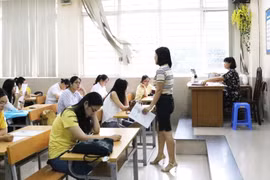Học sinh trong giờ học