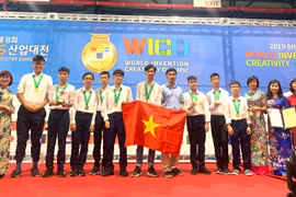Đoàn Việt Nam dự thi Olympic Phát minh và Sáng chế thế giới (WICO) 2019 - Ảnh: Cổng thông tin điện tử Ngành GD&ĐT Hà Nội. 