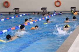 Trẻ em sẽ được học bơi miễn phí từ ngày 27/5-27/6