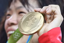 Nhật Bản đi đầu chế tác huy chương Olympic từ rác thải điện tử