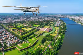 Hành trình bay “ngắm cảnh” sẽ khởi hành tại Sân bay Quốc tế Đà Nẵng, hạ cánh tại Sân bay Quốc tế Phú Bài và ngược lại, nhằm tạo ra trải nghiệm mới lạ đối với du lịch khu vực miền Trung.