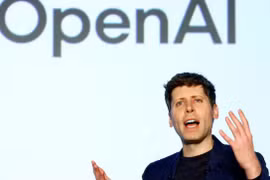 Giám đốc điều hành OpenAI Sam Altman tham dự sự kiện giới thiệu AI cho doanh nghiệp tại Tokyo. Ảnh: Reuters.