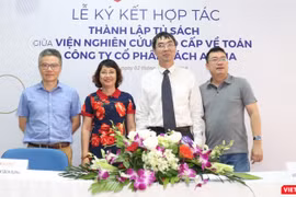 Viện Nghiên cứu Cao cấp về Toán (VIASM) và Công ty Cổ phần Sách Alpha (Alpha Books) ký kết thỏa thuận hợp tác thành lập tủ sách chung về ngành toán.