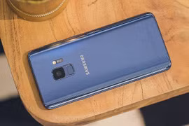Thiết kế đẹp chỉ là một trong nhiều ưu điểm của Galaxy S9. Nguồn: Android Pit