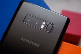 Samsung là một trong những thương hiệu smartphone ăn khách nhất thế giới. Nguồn: CNET