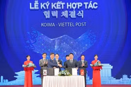Đại diện lãnh đạo Viettel Post và KOIMA tại lễ ký kết hợp tác