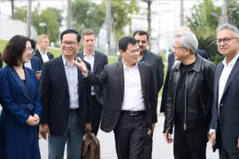 Lãnh đạo hai tập đoàn trao đổi về cơ hội xây dựng hạ tầng trí tuệ nhân tạo.