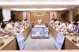 Bộ trưởng Nguyễn Mạnh Hùng chủ trì Hội nghị giao ban. Ảnh Mic