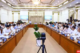 Toàn cảnh cuộc họp UBND TP.HCM sáng 29/6. Ảnh: MT