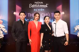 Diễn viên Anh Dũng, ca sĩ Lệ Quyên đến chúc mừng tân Chủ tịch Nova Entertainment Trương Ngọc Ánh 