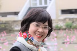 Nhà báo