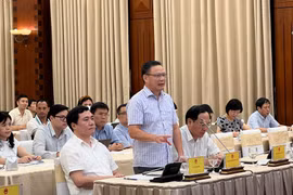 Ông Lê Văn Thanh - Thứ trưởng Bộ Lao động Thương binh và Xã hội - giải thích về việc lựa chọn phương án nghỉ Tết