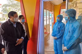 Thứ trưởng Bộ Y tế Đỗ Xuân Tuyên – Phó Ban Chỉ đạo Quốc gia phòng , chống dịch COVID-19 kiểm tra công tác phòng, chống dịch COVID-19 tại Hải Phòng