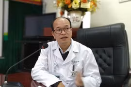 PGS.TS. Đỗ Duy Cường – Giám đốc Trung tâm bệnh nhiệt đới.