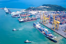 Chính phủ đánh giá tiềm năng, lợi thế của vùng Bắc Trung Bộ và duyên hải Trung Bộ, nhất là kinh tế biển chưa được khai thác hợp lý và phát huy hiệu quả - Ảnh minh hoạ.