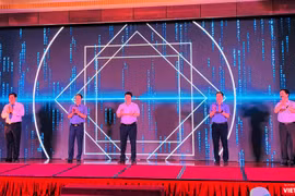 Nhấn nút khai trương Ngân hàng dữ liệu ngành dược