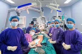 Ca mổ 9 giờ "tái sinh cuộc đời" cho thiếu nữ vùng cao ở Bệnh viện 108