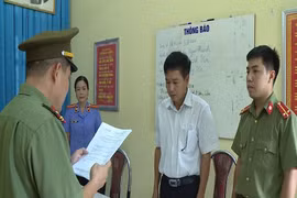 Khởi tố vụ gian lận thi cử 