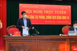 Bộ trưởng Nguyễn Thanh Long cùng Bí thư Tỉnh uỷ Hải Dương Phạm Xuân Thăng chủ trì hội nghị trực tuyến tại vùng dịch Hải Dương.