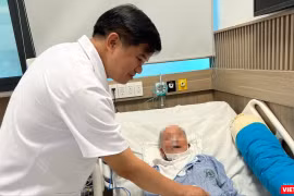 Phải làm gì nếu bị say nắng, ngất xỉu khi xem diễu binh?
