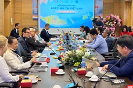 Thứ trưởng Bộ Y tế Nguyễn Thị Liên Hương đã có buổi làm việc với các nhà khoa học quốc tế và đề nghị hỗ trợ Việt Nam về phòng, chống các bệnh truyền nhiễm