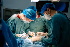 Phẫu thuật nội soi đột phá cứu bệnh nhân ung thư thực quản 
