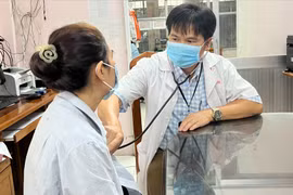 Nhiều trẻ 14-15 tuổi ở Đồng Tháp nhiễm HIV do quan hệ đồng giới