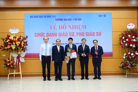 Lễ bổ nhiệm chức danh giáo sư với giáo sư Đoàn Quốc Hưng - Phó Hiệu trưởng Trường Đại học Y Hà Nội