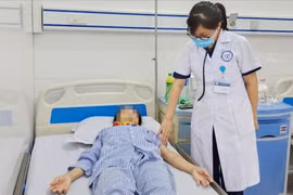 Cụ bà sốt cao, nguy kịch vì căn bệnh có những biến chứng hết sức nguy hiểm