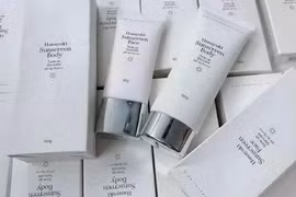 Bộ Y tế yêu cầu tăng cường kiểm tra để phát hiện kem chống nắng vi phạm chất lượng 