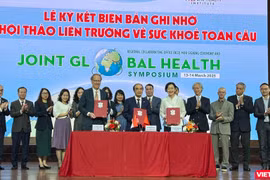 Trường Đại học Y Hà Nội và Viện Sức khỏe Toàn cầu (Singapore) ký hợp tác khoa học