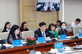 Q. Bộ trưởng Bộ Y tế Nguyễn Thanh Long: Việt Nam quan tâm đến mục tiêu kép là vừa đảm bảo giao lưu thương mại, vừa đảm bảo phòng, chống dịch bệnh (ảnh: Trần Minh)