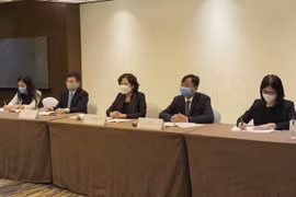 Phó Thống đốc NHNN Nguyễn Thị Hồng làm việc với đại diện Bộ Tài chính Mỹ (Nguồn: sbv.gov.vn)