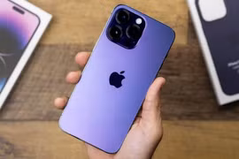 Cuộc đua xuống đáy giá iPhone tại Việt Nam