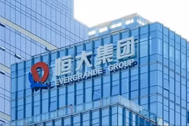 'Bom nợ' Evergrande nộp đơn xin phá sản (Ảnh: Internet)