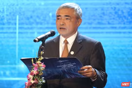 TS. Nguyễn Minh Hồng, Chủ tịch Hội Truyền thông số Việt Nam (VDCA), phát biểu tại Lễ trao giải thưởng Chuyển đổi số Việt Nam 2023