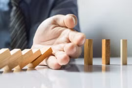 Nguyên tắc 'cắt lỗ' trong chứng khoán: Các huyền thoại đầu tư làm thế nào?
