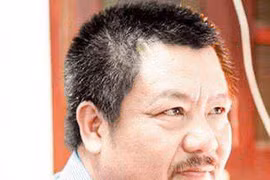 Nhà báo