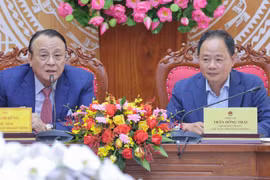 Ông Đỗ Anh Dũng - Chủ tịch Tập đoàn Tân Hoàng Minh và ông Trần Hồng Thái - Phó Bí thư Tỉnh uỷ, Chủ tịch UBND tỉnh Lâm Đồng 