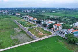 Một số quận, huyện ở Hà Nội sẽ tổ chức đấu giá 132 lô đất, giá khởi điểm có nơi chỉ từ 2,3 triệu đồng/m2. Ảnh: Lệ Chi