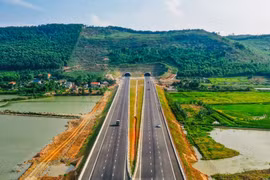 Ngành xây dựng đang bước vào một kỷ nguyên mới với những dự án có quy mô đặc biệt lớn