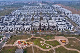 Toàn cảnh khu biệt thự, liền kề HUD Mê Linh có giá hàng chục tỷ đồng “bỏ không”
