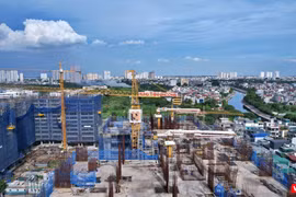 Mỗi mét vuông chung cư bán cho khách hàng đang gánh nhiều loại chi phí