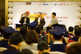 Hội thảo “Industry 4.0: Cưỡi trên sóng hay chìm trong sóng” vừa được Hệ thống đào tạo lập trình viên quốc tế Aptech tổ chức tại Hà Nội.