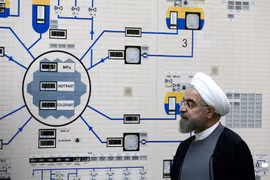 Tổng thống Iran Hassan Rouhani nói rằng Iran cứ sau 60 ngày lại ngừng tuân thủ một điều khoản trong thỏa thuận hạt nhân (Ảnh: AFP)